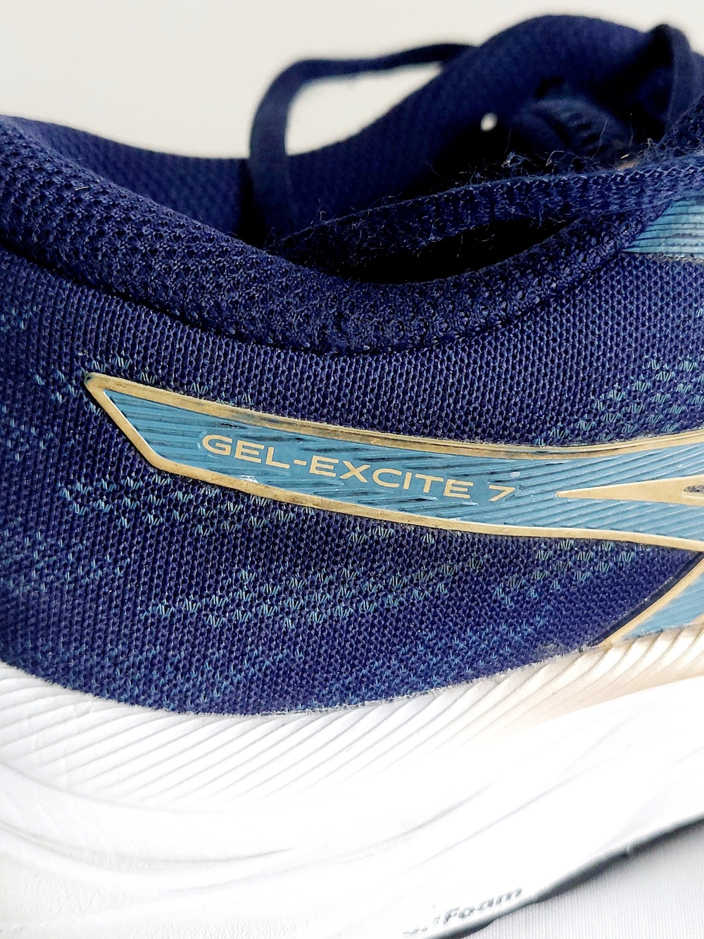 ASICS GEL-EXCITE 7 Navy Blue/Gold Running Shoe Womens 7 M